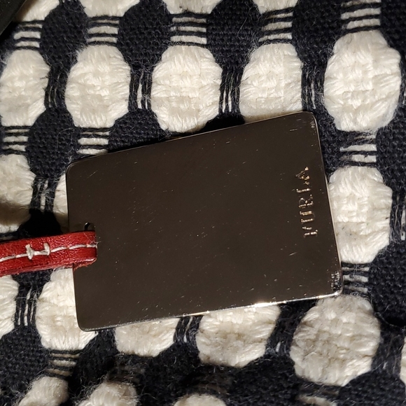 Furla oversized hobo bag - Picture 2 of 7